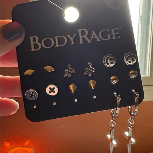 Body Rage Earring Set - Picture 2 of 3